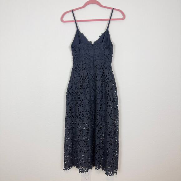 ASTR Kenna Eyelet Lace Midi Dress in Navy Size XS - Picture 3 of 7
